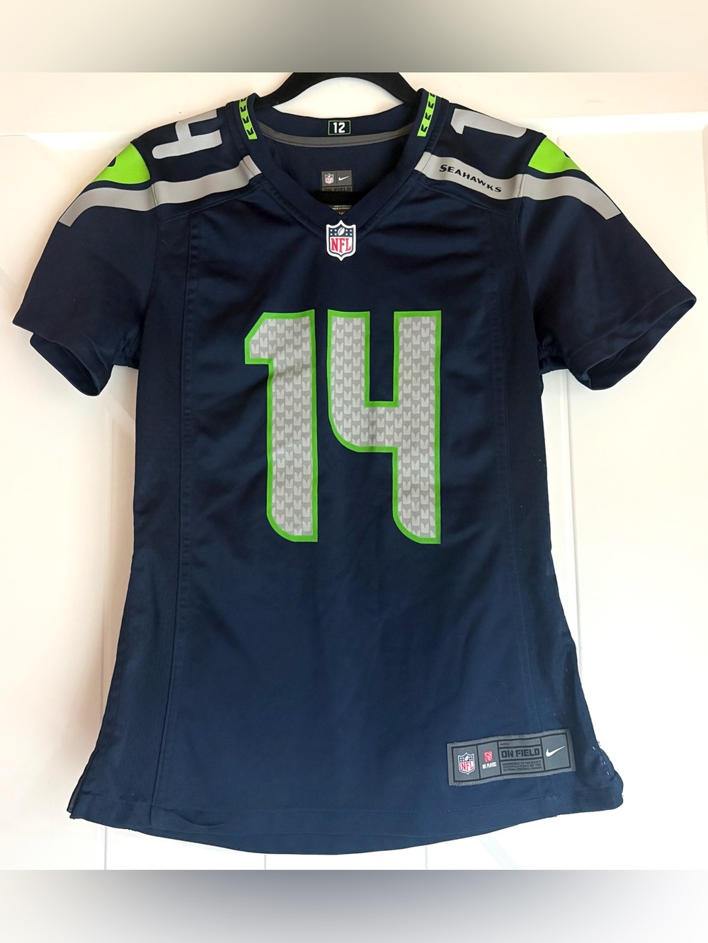 Nike Seahawks Metcalf #14 Jersey Womens Small Navy